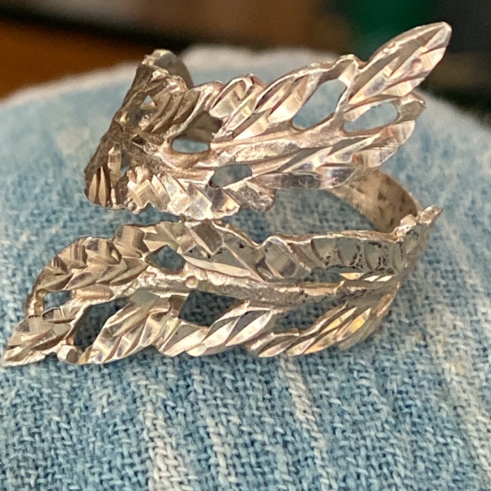 Sterling Silver Feather Bypass Ring 7 - Picture 3 of 11